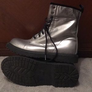 SilverMoon boots